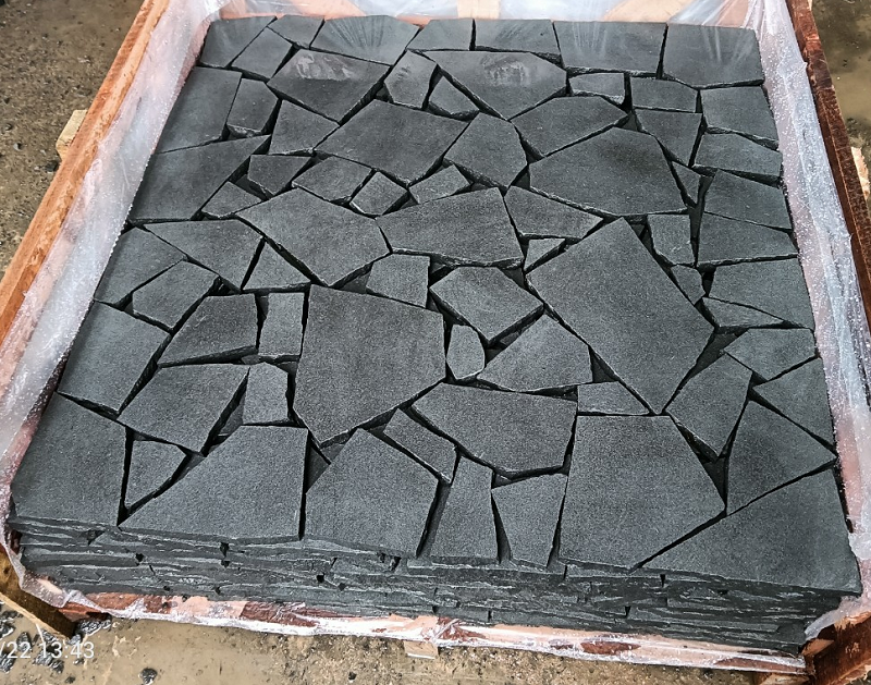 Vietnam Black Basalt Outdoor Tiles