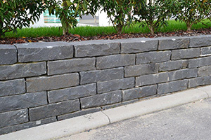 Stone walls for Landscaping